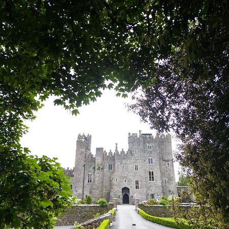 Kilkea Castle Hotel Kültér fotó